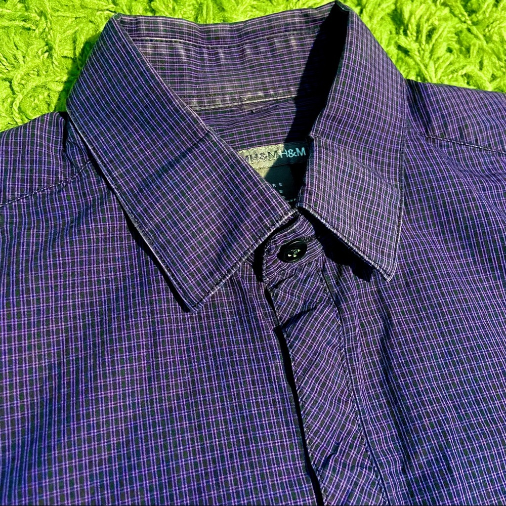 🟣H&M Purple Plaid Button up Shirt!
